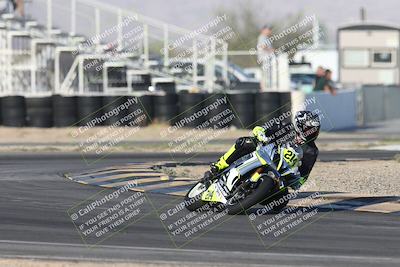 media/Nov-02-2025-CVMA (Sun) [[337aff29ab]]/Race 17-Amateur Supersport Middleweight/